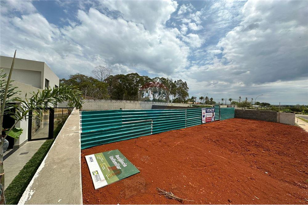 Terreno - Venda - Brasília , Distrito Federal - 8 - 880321003-435