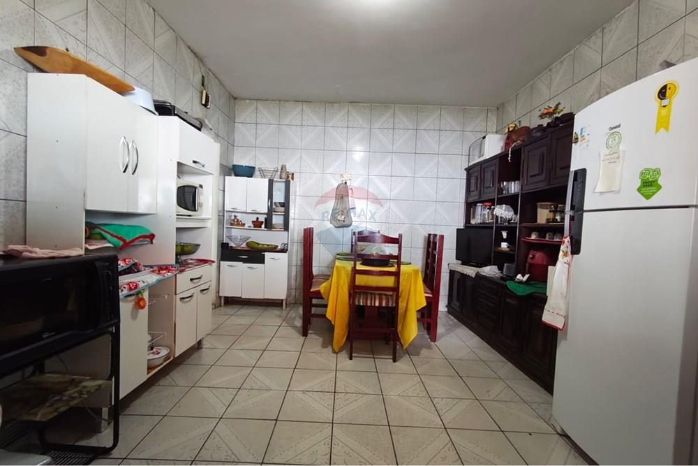 Casa de Condomínio - Venda - Vicente Pires , Distrito Federal - 22. WhatsApp Image 2026-03-29 at 15.45.07-COZINHA1.jpeg - 880221055-42