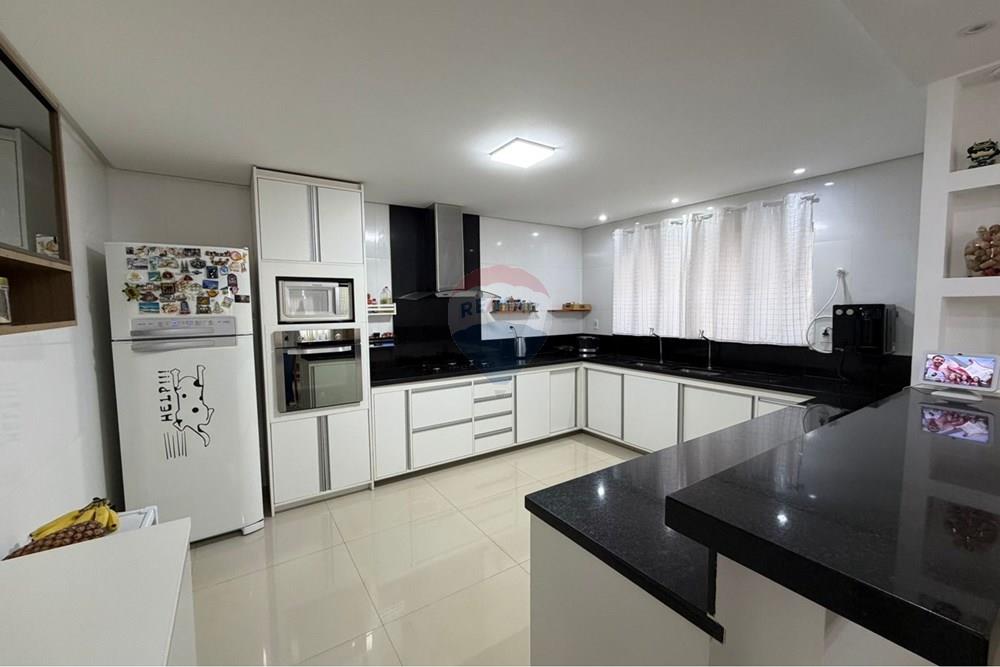 Casa - Venda - Brasília , Distrito Federal - WhatsApp Image 2026-03-02 at 14.04.13.jpeg - 880261110-29