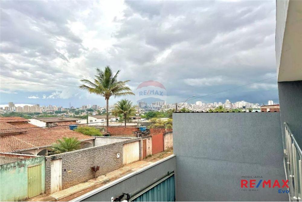 Casa - Venda - Taguatinga , Distrito Federal - 22 - 880411017-29