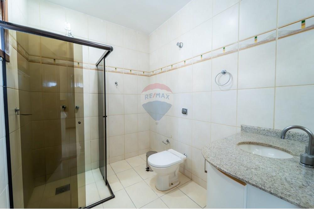 Casa - Venda - Sobradinho , Distrito Federal - 12 - Suite II - Banheiro.jpeg - 880151004-196