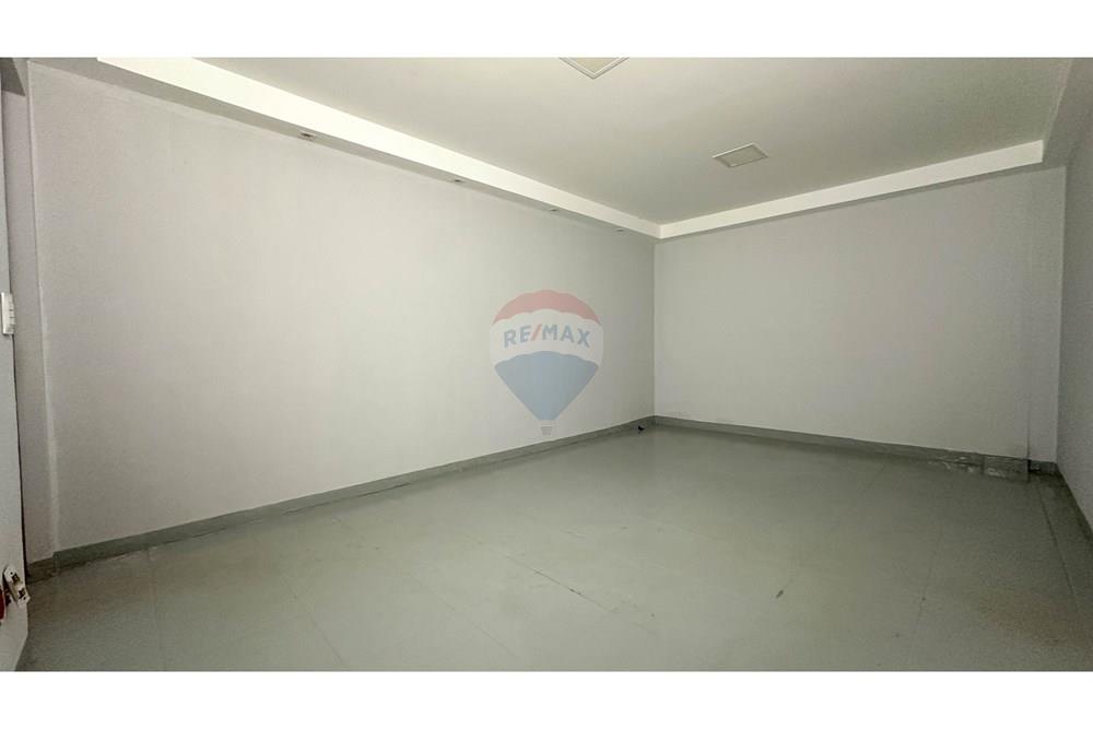 Prédio - Venda - Setor Industrial , Distrito Federal - IMG_6304.jpg - 880131015-53