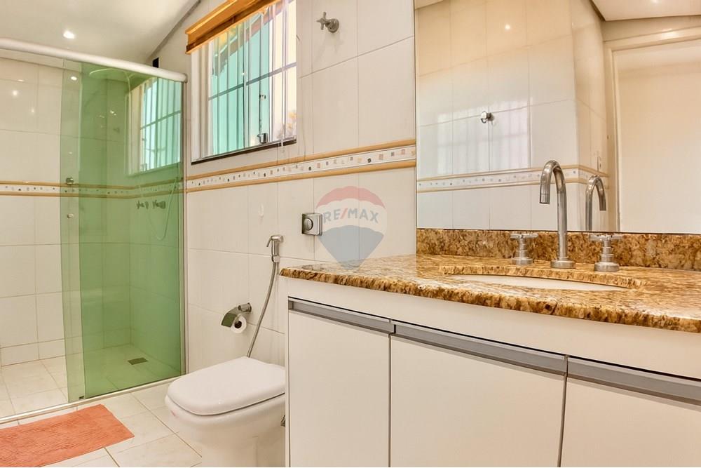 Casa - Venda - Brasília , Distrito Federal - 18 - Banheiro Suíte 3.jpg - 880151004-208