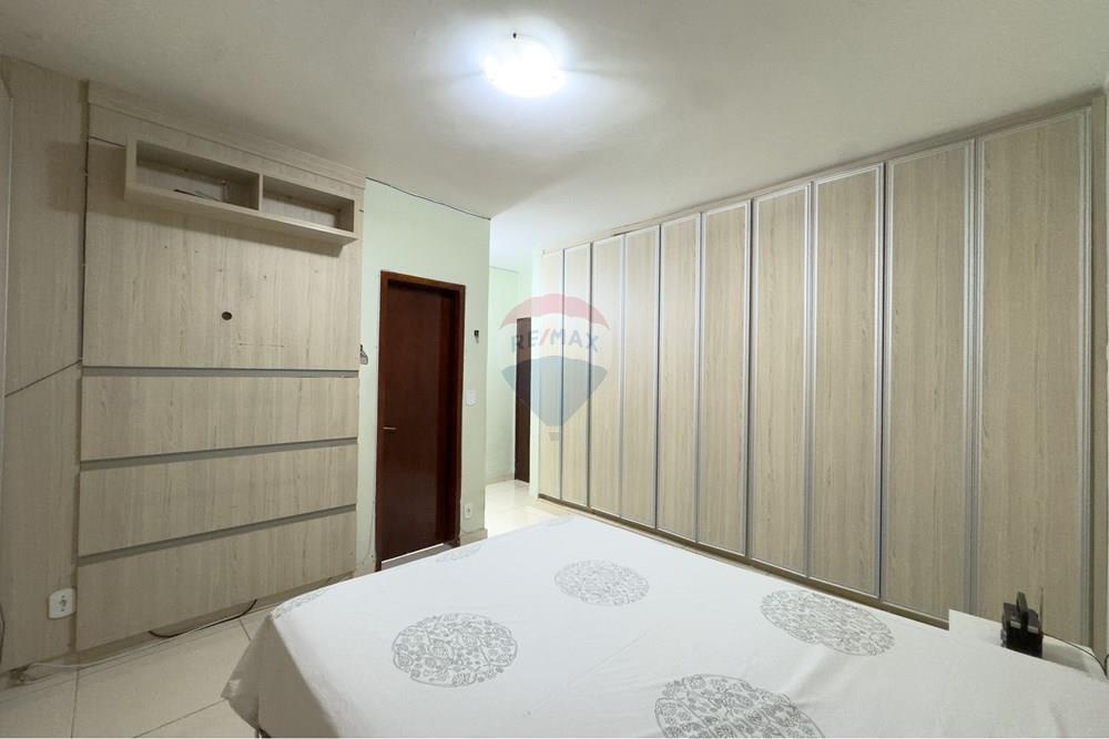 Casa - Venda - Taguatinga , Distrito Federal - quarto casal com armario.jpg - 880341022-116