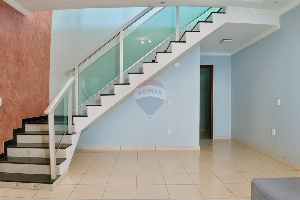 Sobrado - Venda - Taguatinga , Distrito Federal - 77379670-0F3A-4293-AABA-F39AE87F0568.jpg - 880231061-46