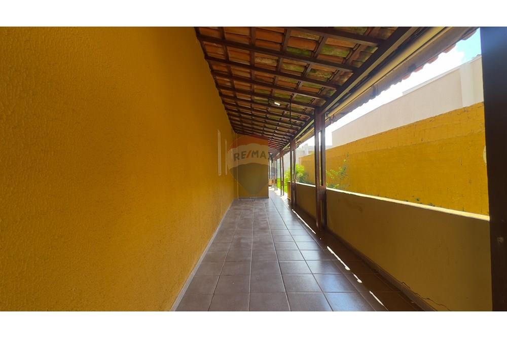 Casa - Venda - Brasília , Distrito Federal - CORREDOR LATERAL DIREITO DA CASA.jpg - 880341024-128