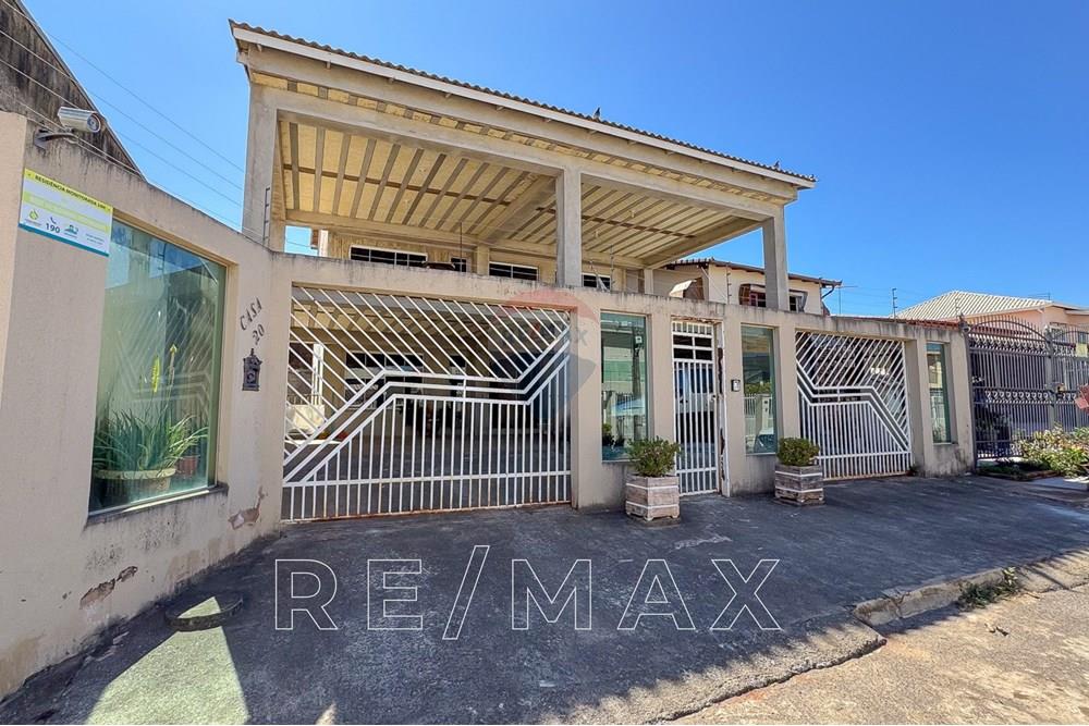 Casa - Venda - Santa Maria , Distrito Federal - 1.jpg - 880111117-5