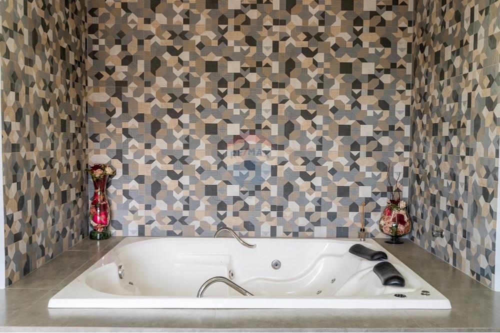 Casa de Condomínio - Venda - Brasília , Distrito Federal - WhatsApp Image 2025-12-18 at 05.27.00.jpeg - Banheiro - 880461004-150