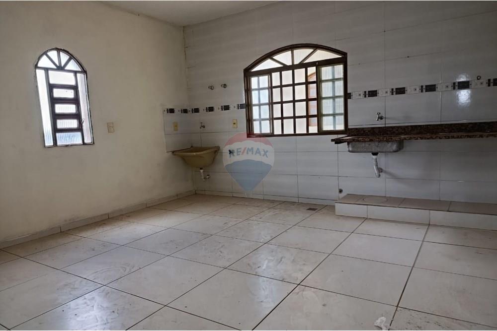 Sobrado - Venda - Ceilandia , Distrito Federal - cozinha e area de servicos 70 m².jpg - 880341022-111