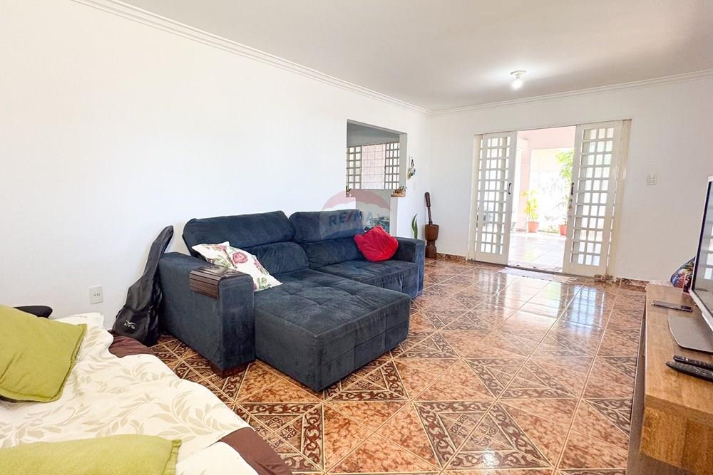 Casa de Condomínio - Venda - Brasília , Distrito Federal - IMG_3948.jpg - Sala de estar - 880221055-36