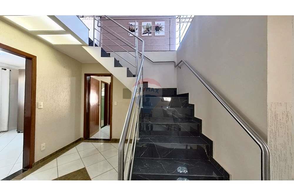 Casa de Condomínio - Venda - Vicente Pires , Distrito Federal - IMG_20240708_151254_00_merged.jpg - 880341171-51