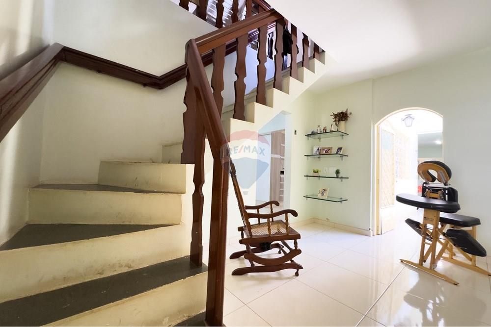 Casa - Venda - Taguatinga , Distrito Federal - hall da escada.jpg - 880341022-116