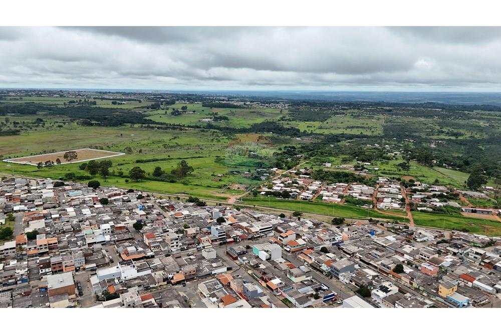 Casa - Venda - Recanto das Emas , Distrito Federal - dji_fly_20260203_102126_0825_1770161984977_photo.jpg - 880351098-1