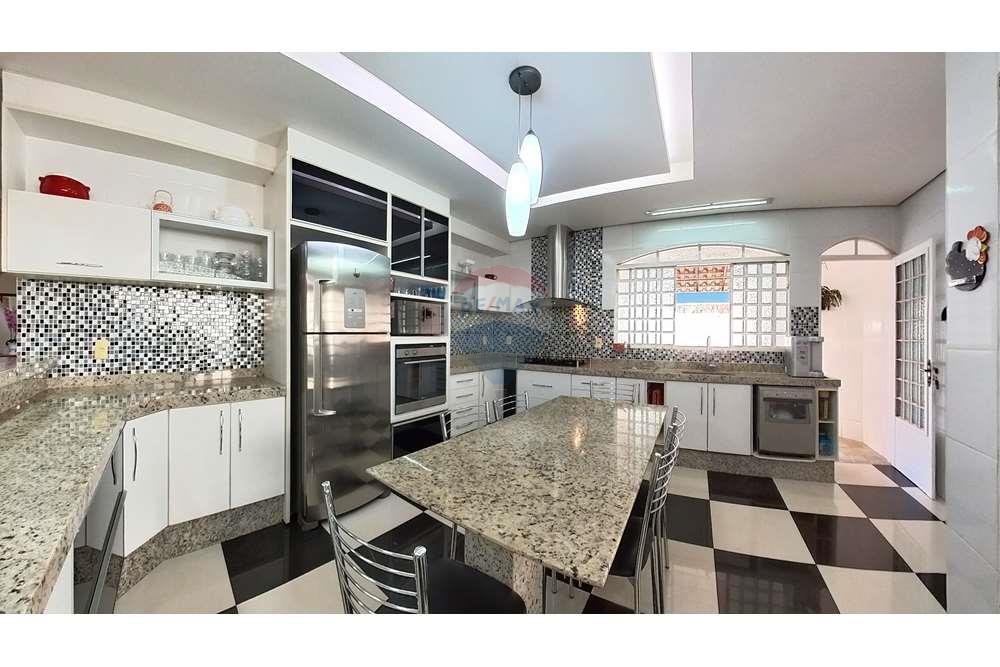 Casa de Condomínio - Venda - Vicente Pires , Distrito Federal - IMG_20240708_151037_00_merged.jpg - 880341171-51