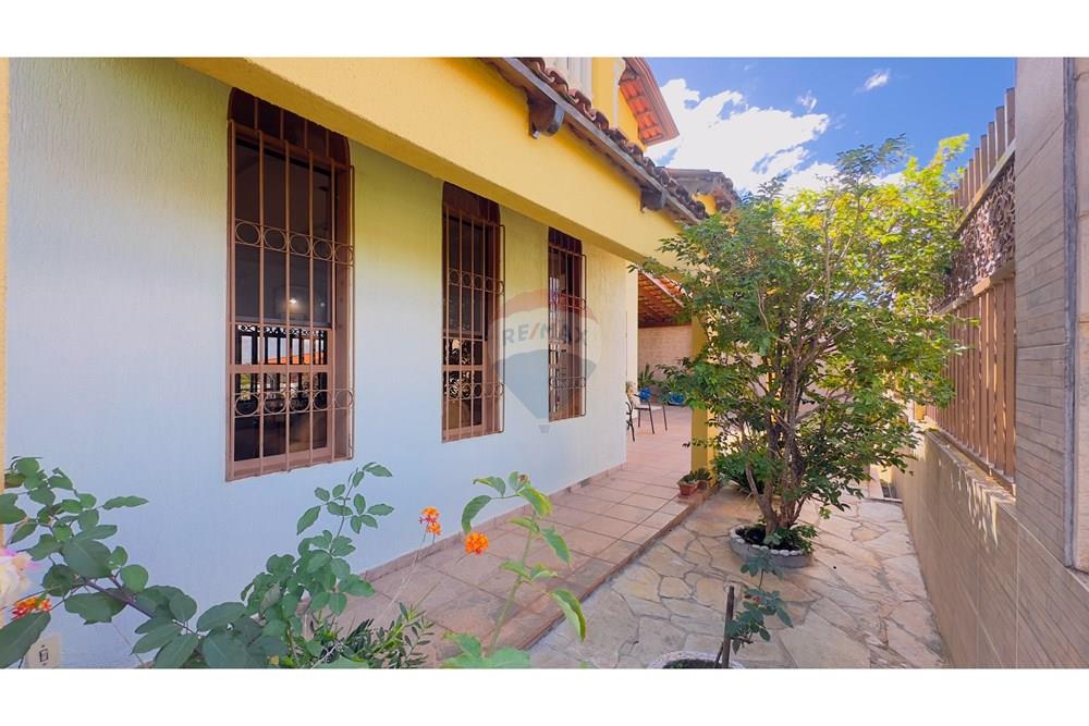 Casa - Venda - Sobradinho , Distrito Federal - Jardim .jpg - 880341013-76