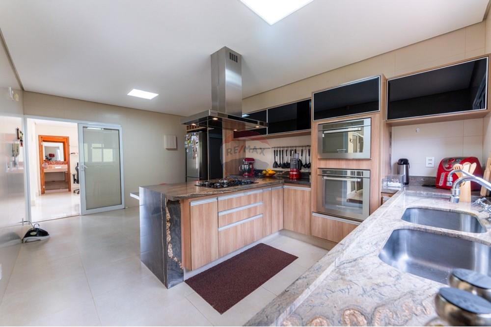 Casa de Condomínio - Venda - Brasília , Distrito Federal - WhatsApp Image 2025-12-02 at 12.13.49 (3).jpeg - Cozinha - 880261145-45