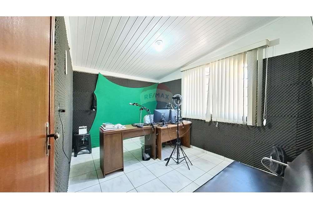 Casa de Condomínio - Venda - Vicente Pires , Distrito Federal - IMG_20240708_155120_00_merged.jpg - 880341171-51