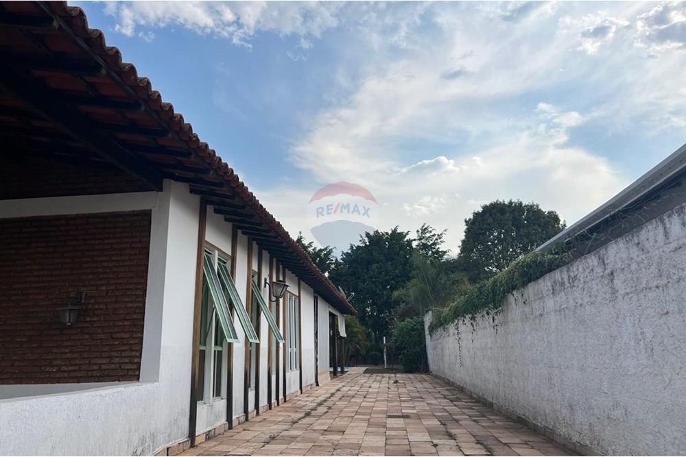 Casa - Venda - Brasília , Distrito Federal - Vista Lateral Vovo.jpeg - 880241073-4