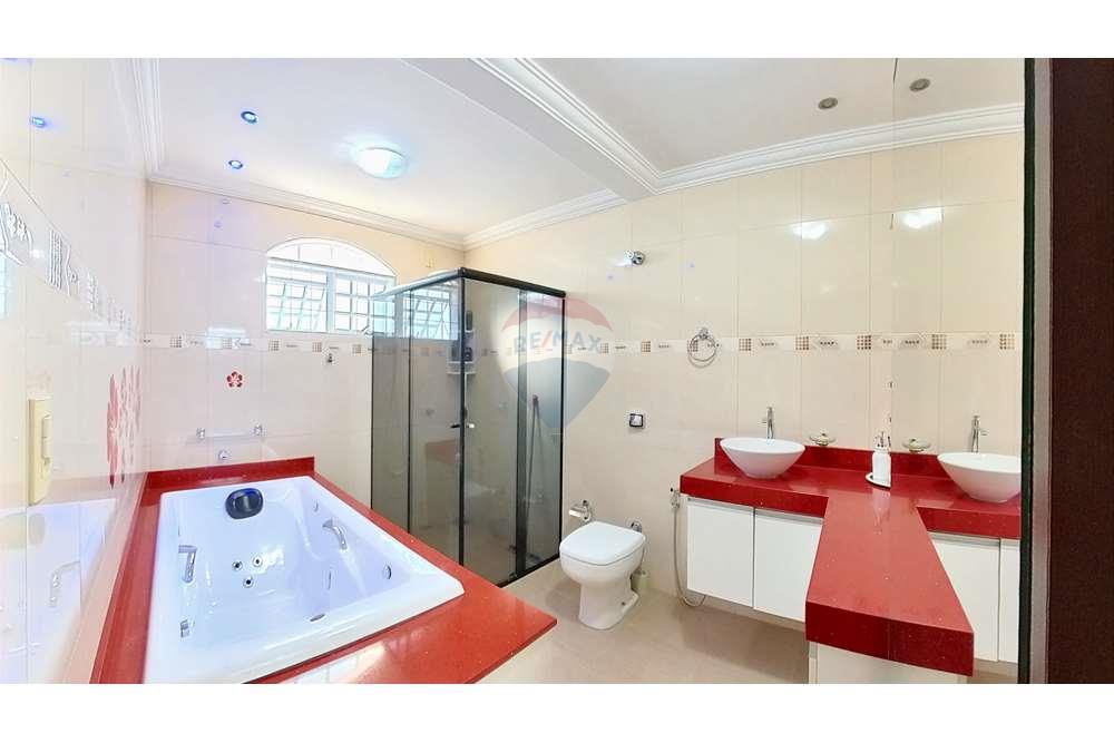 Casa de Condomínio - Venda - Vicente Pires , Distrito Federal - IMG_20240708_152759_00_merged.jpg - 880341171-51