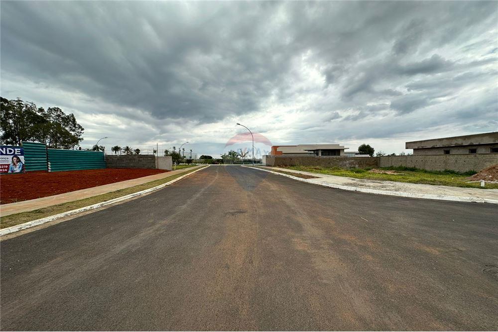 Terreno - Venda - Brasília , Distrito Federal - 17 - 880321003-435