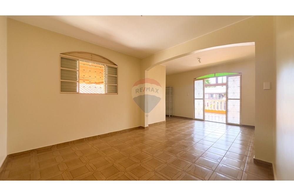 Casa - Venda - Brasília , Distrito Federal - SALA OU HOMTEATHER - PISO SUPERIOR COM VARANDA.jpg - 880341024-128