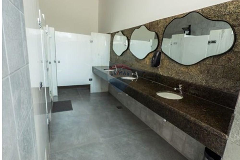 Terreno - Venda - Brasília , Distrito Federal - IMG_0035.jpeg - Banheiro - 880261145-39