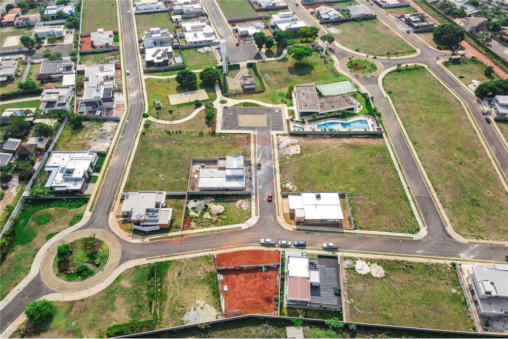 Terreno - Venda - Brasília , Distrito Federal - 12 - 880321003-435