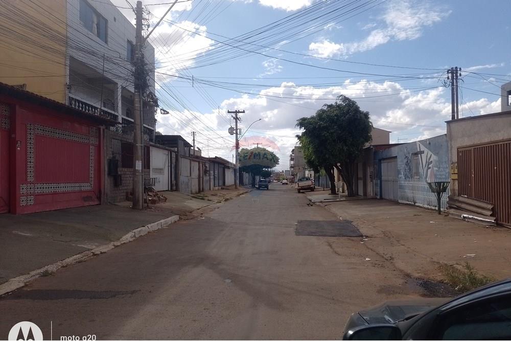 Sobrado - Venda - Ceilandia , Distrito Federal - IMG_20250901_151800 (1).jpg - 880401015-18