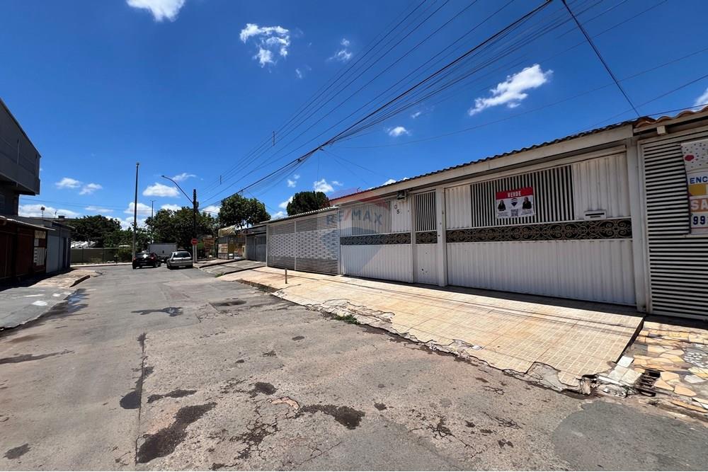 Casa - Venda - Ceilandia , Distrito Federal - IMG_5740.JPG - 880351011-83