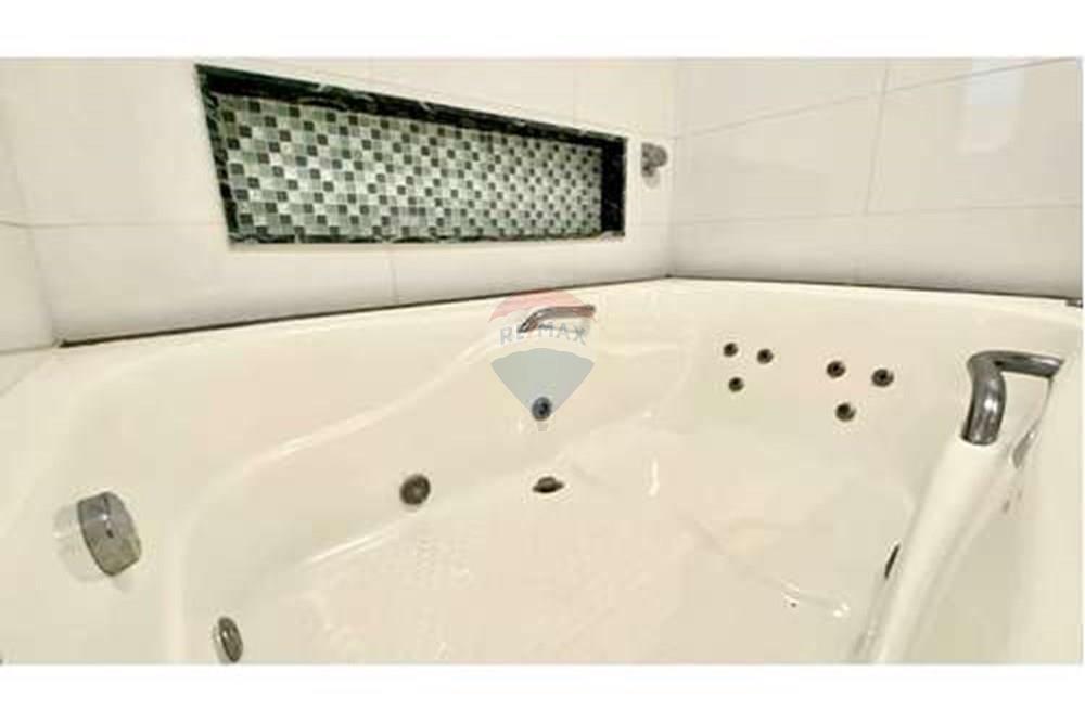 Casa - Venda - Brasília , Distrito Federal - L_042d8f37-8406-42f6-9570-f1074ef4937d.jpg - Cozinha - 880461004-33