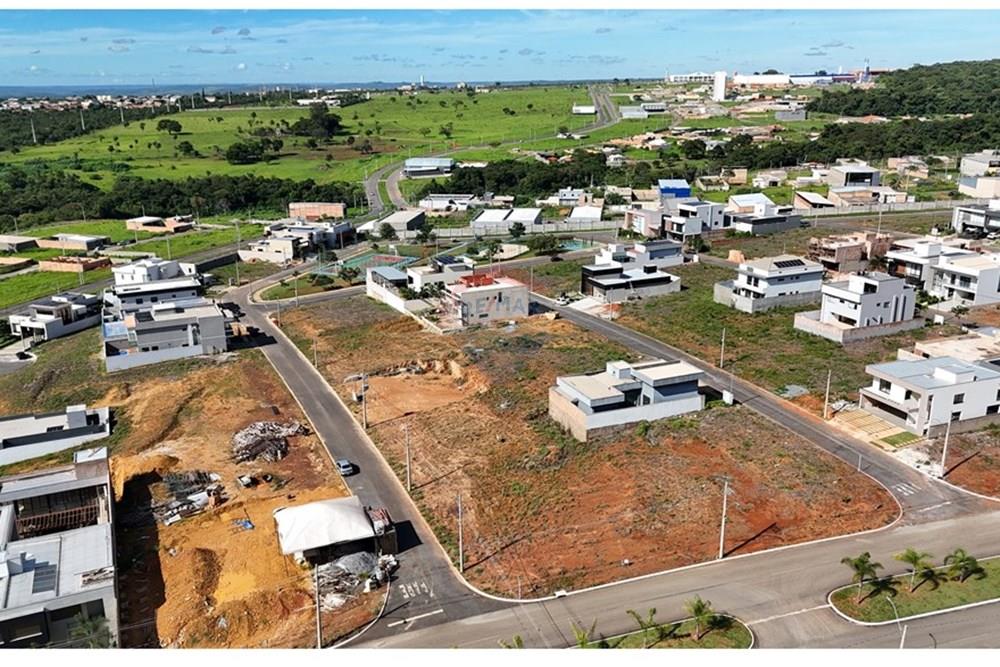 Terreno - Venda - Valparaíso de Goiás , Goiás - dji_fly_20260110_084824_0774_1768614998369_photo.jpg - 880351001-235