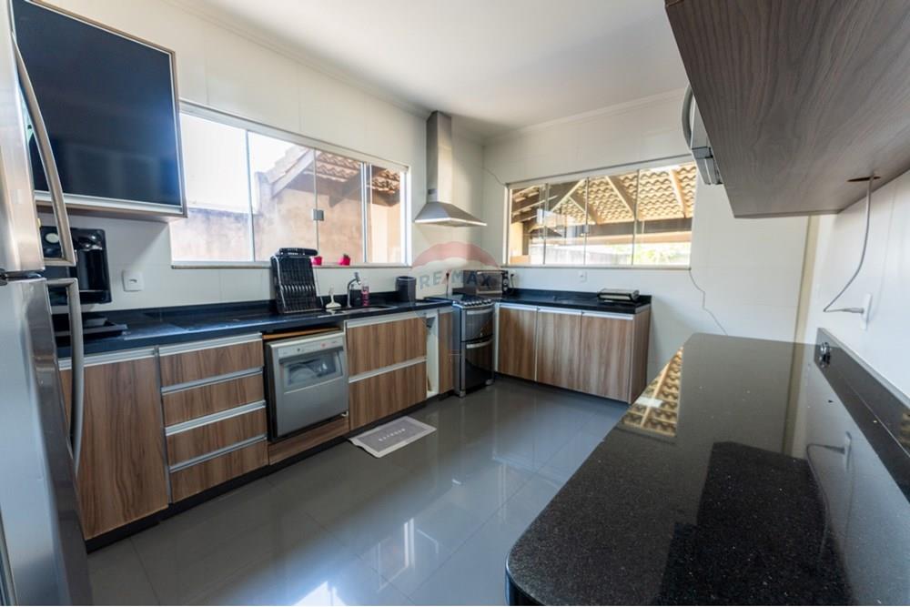 Casa de Condomínio - Venda - Brasília , Distrito Federal - WhatsApp Image 2025-10-09 at 14.26.55 (5).jpeg - 880111100-24