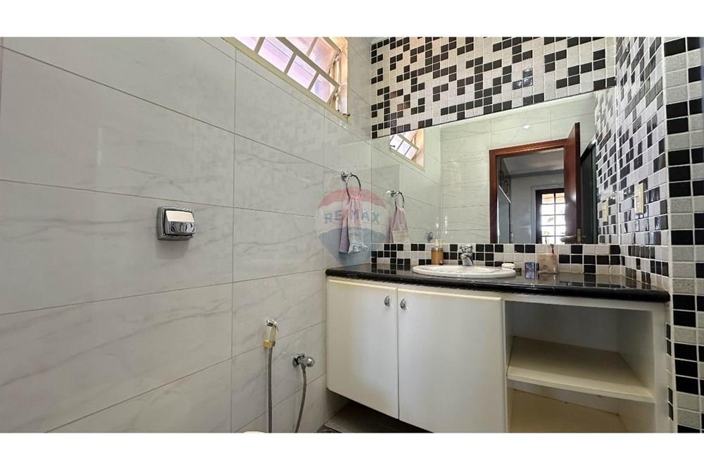 Casa - Venda - Brasília , Distrito Federal - WhatsApp Image 2025-07-29 at 17.09.42 (1).jpeg - Banheiro - 880231087-88