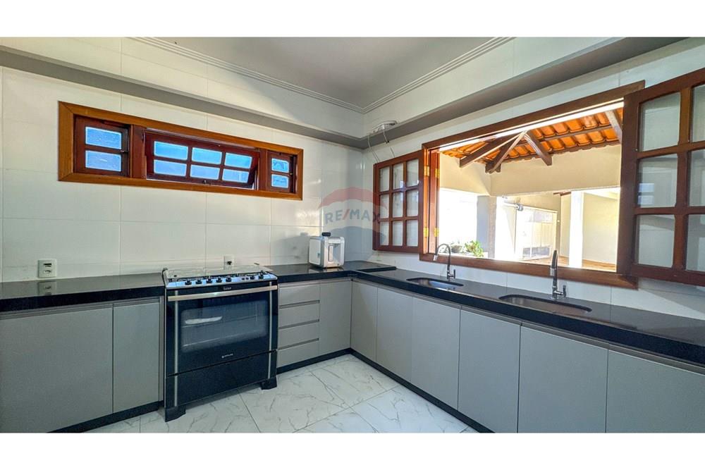 Sobrado - Venda - Águas Claras , Distrito Federal - 2025-08-06 11_18_01.JPG - 880341129-10