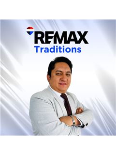 José Luis Tapia Ortega - RE/MAX Traditions