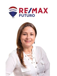 Carmen Benalcazar - RE/MAX Futuro