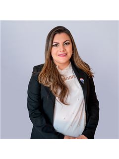 Gabriela  Paredes  - RE/MAX Prime
