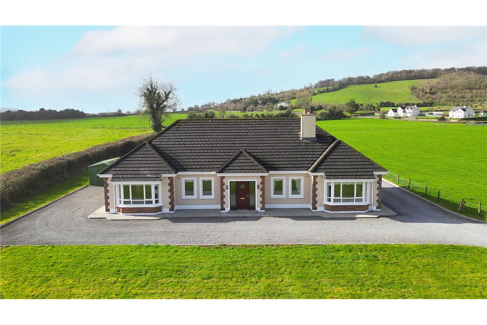 Residential Bungalow Strokestown, IE 99028100261