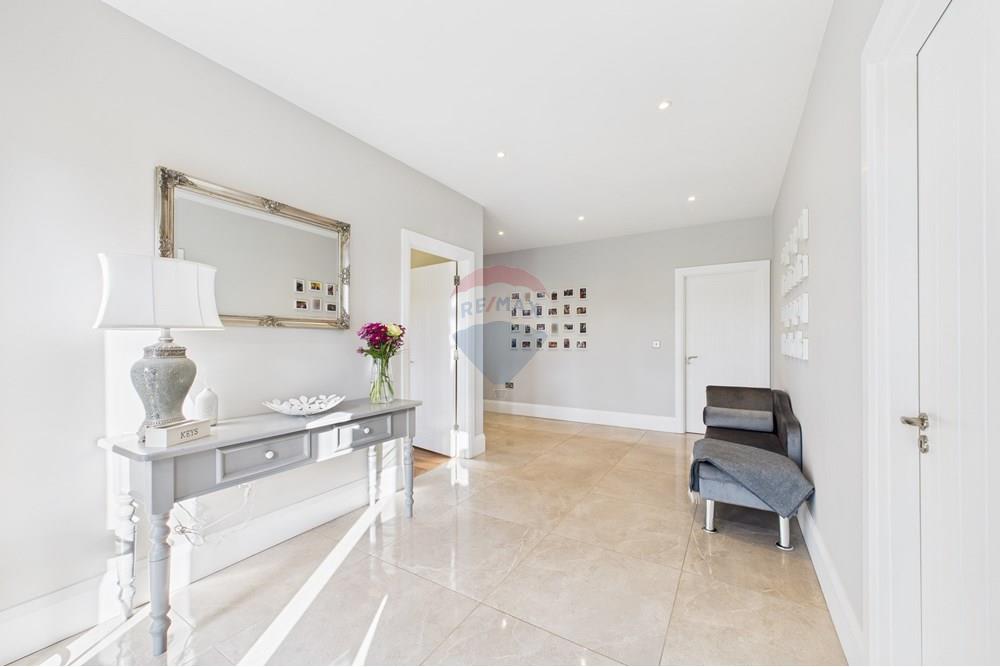 House - For Sale - Kilmacow, Kilkenny - 17. Entrance.jpg - 770821001-1546