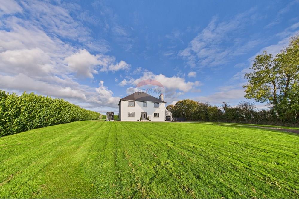 House - For Sale - Kilmacow, Kilkenny - 6 Front.jpg - 770821001-1546