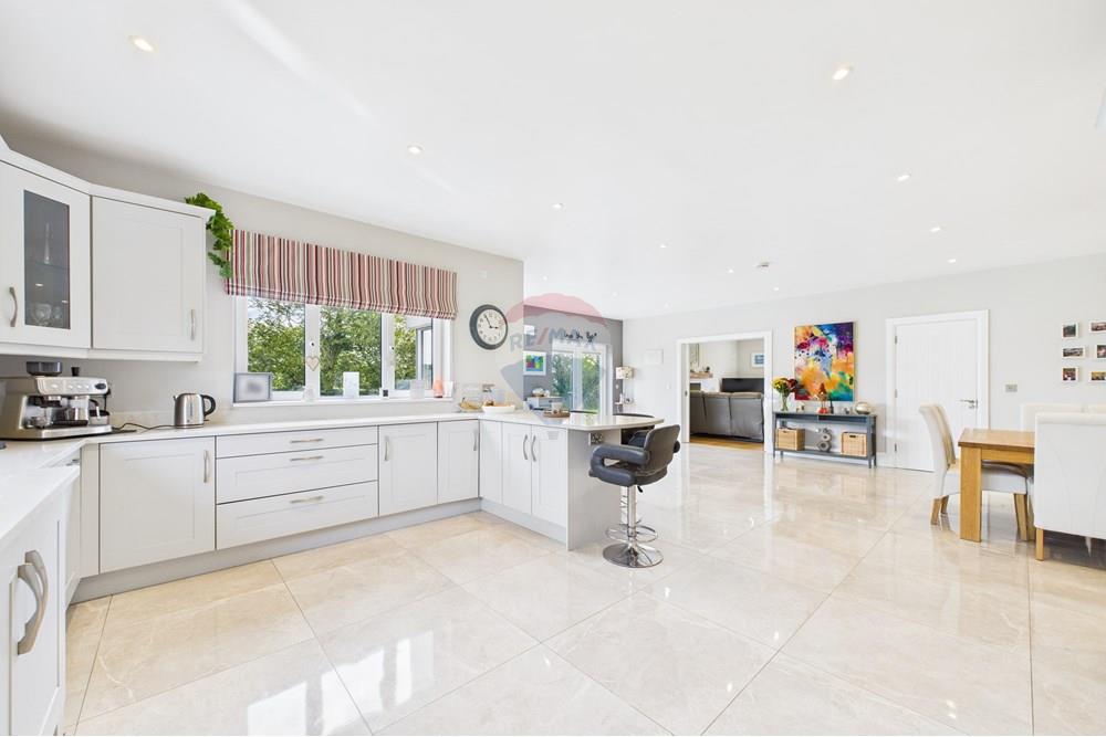 House - For Sale - Kilmacow, Kilkenny - 26. Kitchen.jpg - 770821001-1546