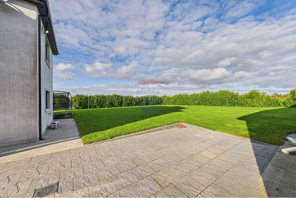 House - For Sale - Kilmacow, Kilkenny - 10. Rear Garden.jpg - 770821001-1546