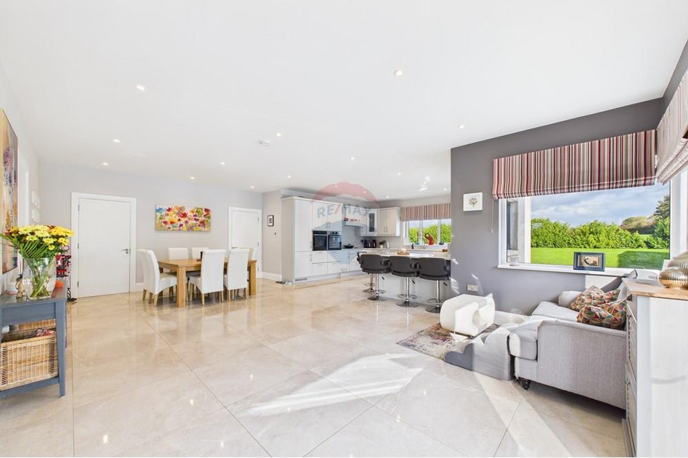 House - For Sale - Kilmacow, Kilkenny - 20. kitchen-living-dining.jpg - 770821001-1546