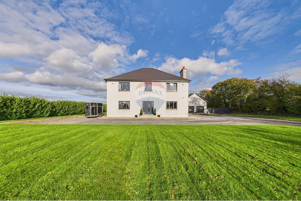 House - For Sale - Kilmacow, Kilkenny - 5. Front.jpg - 770821001-1546
