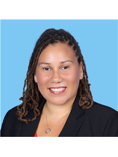 Associate - Chantal Muirhead - RE/MAX PRESTIGE REALTY