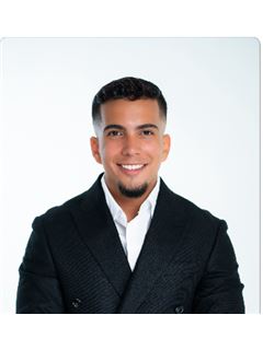 Makelaar - Gabriel Garcia - RE/MAX PARADISE ISLAND ESTATES
