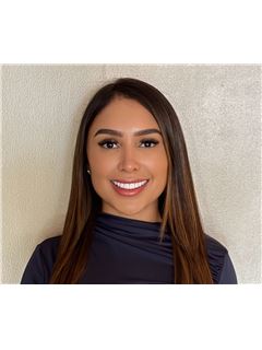 Asociado de Venta/Agente - Tatiana Rojas - RE/MAX FIRST REALTY