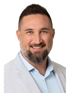 Zane Kuttner - RE/MAX CAYMAN ISLANDS