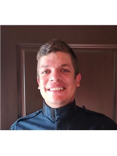 Asociado de Venta/Agente - Diego Valverde - RE/MAX ALTITUD