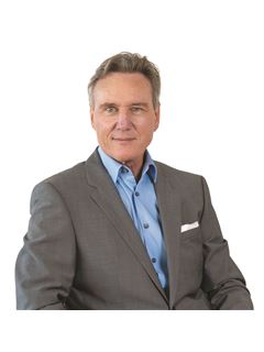 Kim Lund - RE/MAX CAYMAN ISLANDS